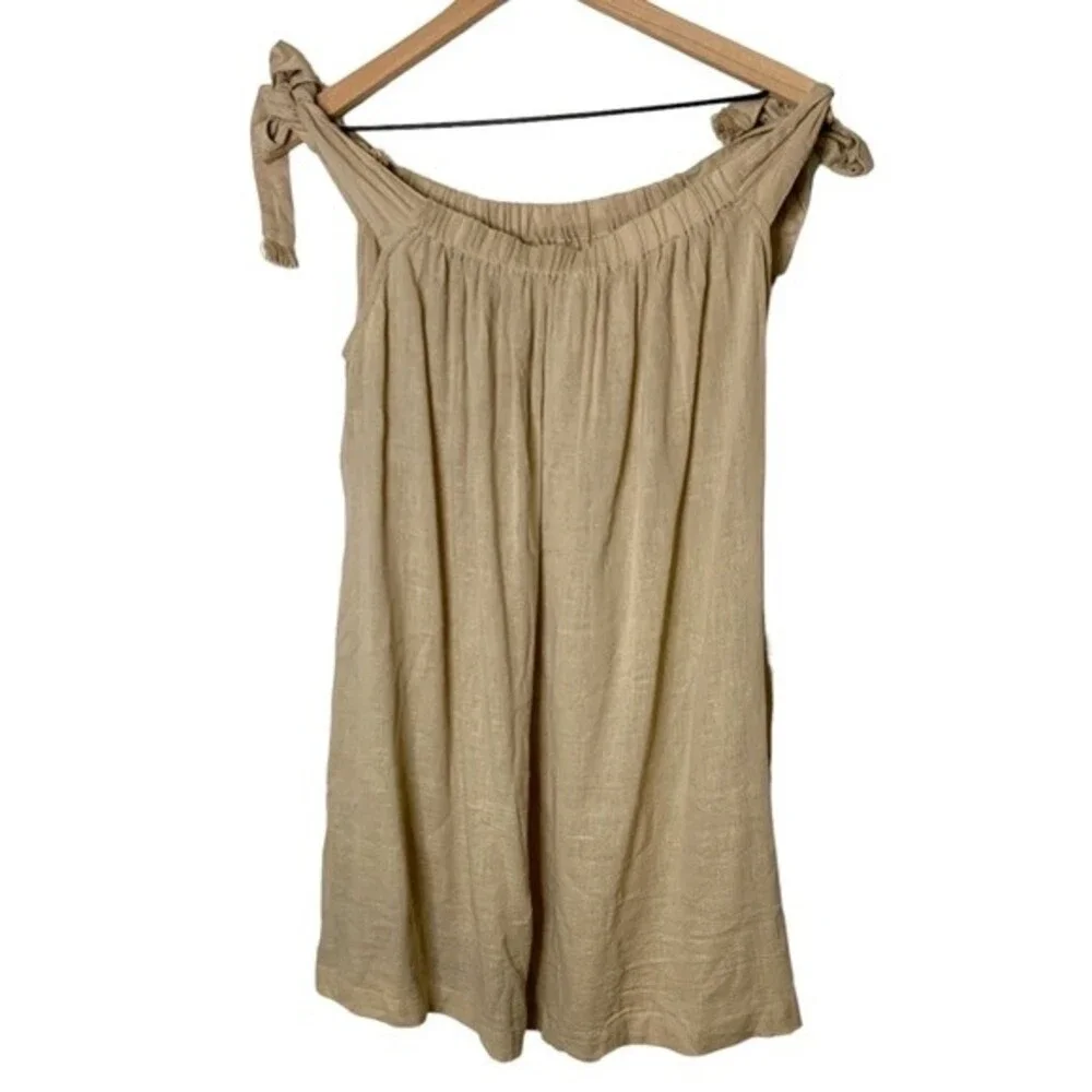 NWOT FREE PEOPLE Just Right Off The Shoulder Dress in crean color. Size Small